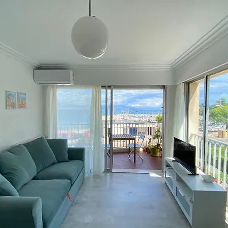 06at2 - Cosy Seaside T2 Ideally Located *